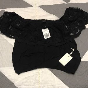 FOREVER 21 OFF THE SHOULDER CROP WITH LACE DETAIL